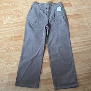 Roark Women’s “character pant” Corduroys in Mocha, 28 waist